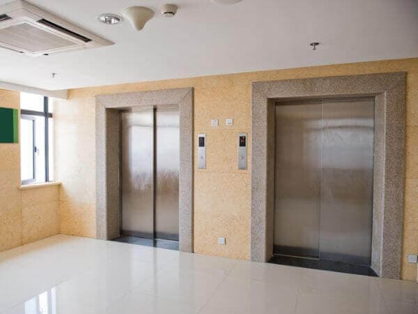 due ascensori condominiali per manutenzione due ascensori condominiali per manutenzione