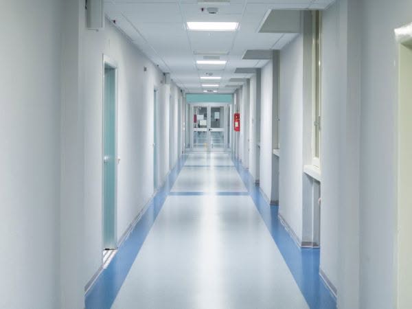 corridoio di un ospedale